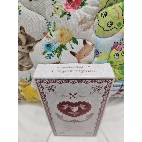 Flower Knows Strawberry Cupid Makeup Palette 01 Honey Canelé Eyeshadow New - Picture 5 of 10